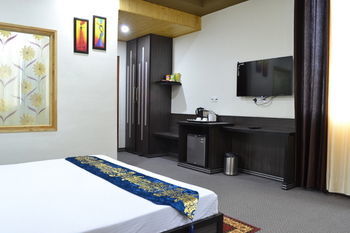 Hotel Apple Nest Manāli エクステリア 写真