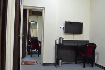 Hotel Apple Nest Manāli エクステリア 写真